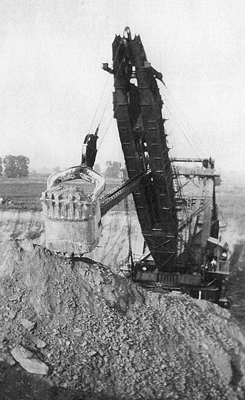 1935-coal-shovel